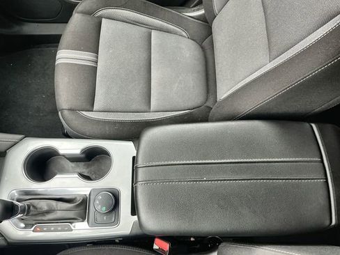 Used 2025 Chevrolet Blazer LT image 23