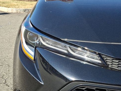 Certified 2022 Toyota Corolla LE image 9