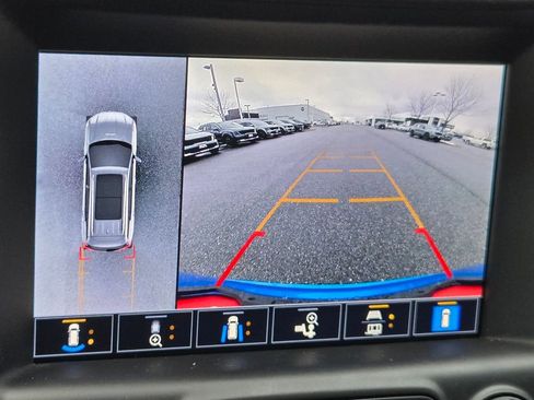 Used 2024 GMC Terrain AT4 w/ LPO, 'HIT The Road' Package image 28