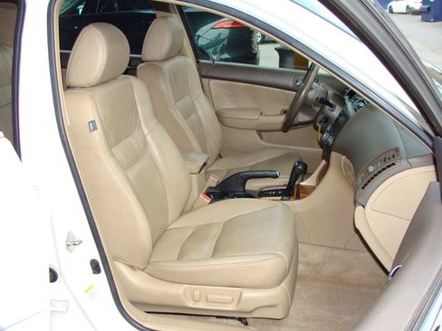 Used 2003 Honda Accord EX image 40
