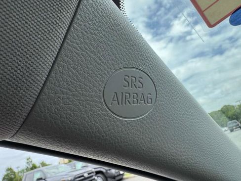 Certified 2021 Toyota Camry XLE image 31