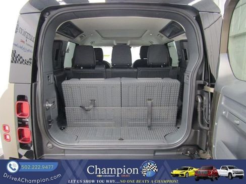 Used 2024 Land Rover Defender 110 X-Dynamic SE AWD/4WD image 20