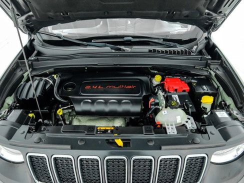 Used 2019 Jeep Renegade Latitude image 45