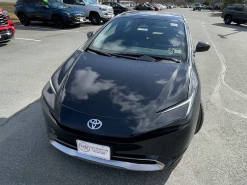 New 2026 Toyota Prius Plug-In Hybrid FWD image 3