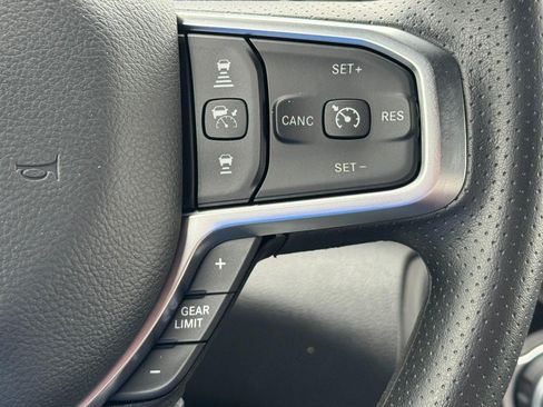 New 2026 RAM 1500 Express AWD/4WD image 14