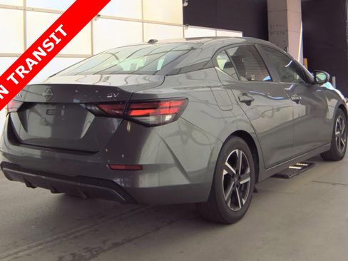 Used 2024 Nissan Sentra SV FWD image 4