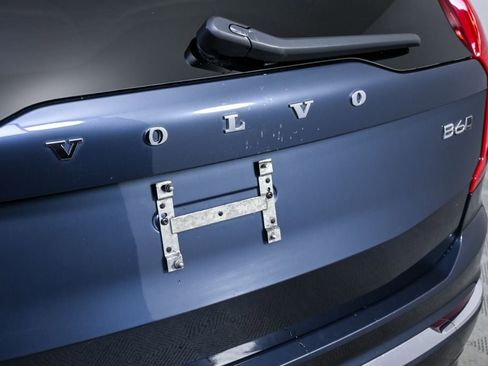Certified 2023 Volvo XC90 B6 Plus w/ Protection Package AWD/4WD image 39