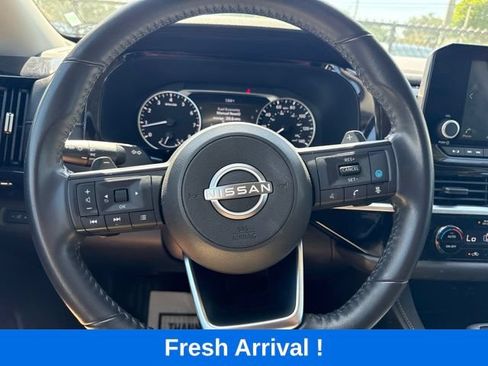Used 2025 Nissan Pathfinder SV FWD image 7