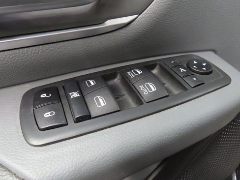 Used 2021 RAM 1500 Big Horn image 59