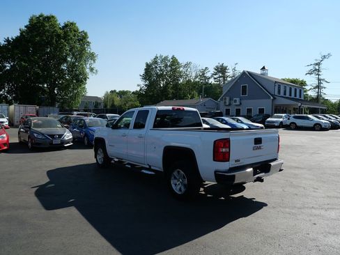 Used 2018 GMC Sierra 1500 SLE w/ SLE Value Package AWD/4WD image 5