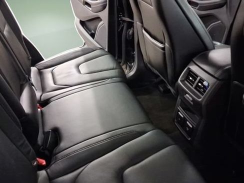 Used 2015 Ford Edge Titanium w/ Equipment Group 301A FWD image 12