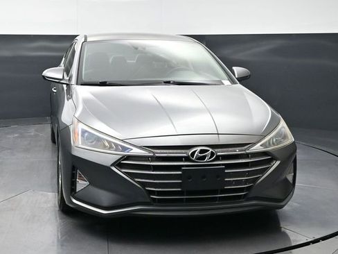 Used 2019 Hyundai Elantra SEL image 2
