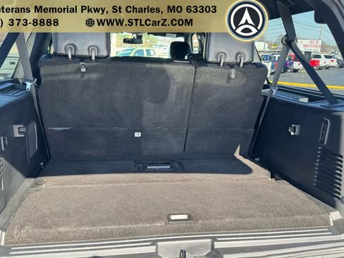 Used 2017 Lincoln Navigator L Select image 15