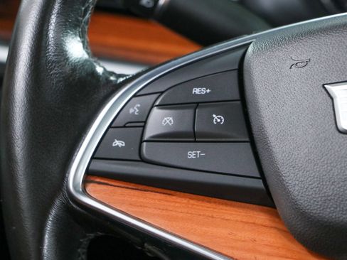 Used 2022 Cadillac XT5 Premium Luxury AWD/4WD image 13