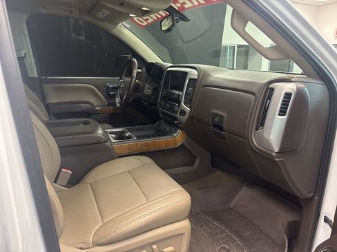 Used 2018 GMC Sierra 1500 SLT w/ SLT Preferred Package image 10