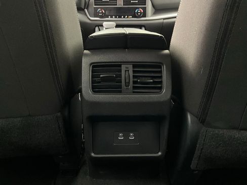 Used 2025 Nissan Rogue SV image 13