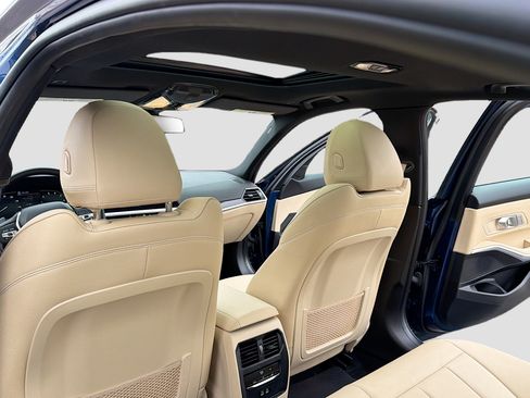 Used 2021 BMW 330i xDrive Sedan w/ Convenience Package image 6