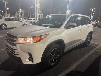 Used 2017 Toyota Highlander AWD V6