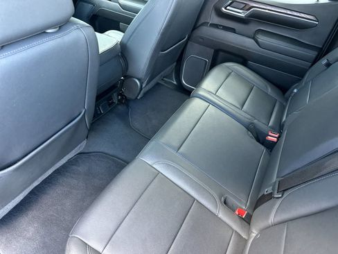 Used 2024 GMC Sierra 1500 SLT image 4