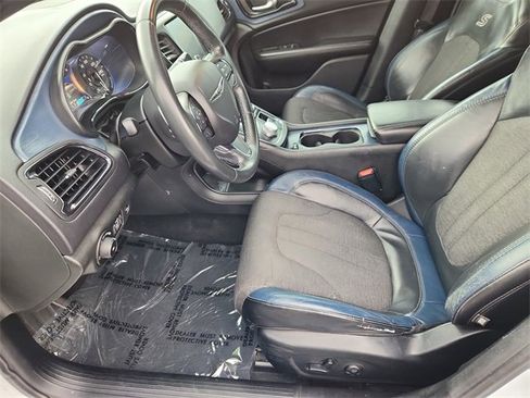 Used 2015 Chrysler 200 S w/ Navigation & Sound Group I image 7
