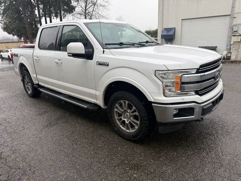 Used 2018 Ford F150 Lariat image 2