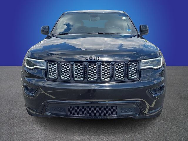Used 2020 Jeep Grand Cherokee Altitude AWD/4WD image 2