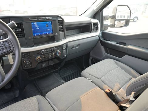 Used 2023 Ford F250 XL w/ FX4 Off-Road Package AWD/4WD image 21