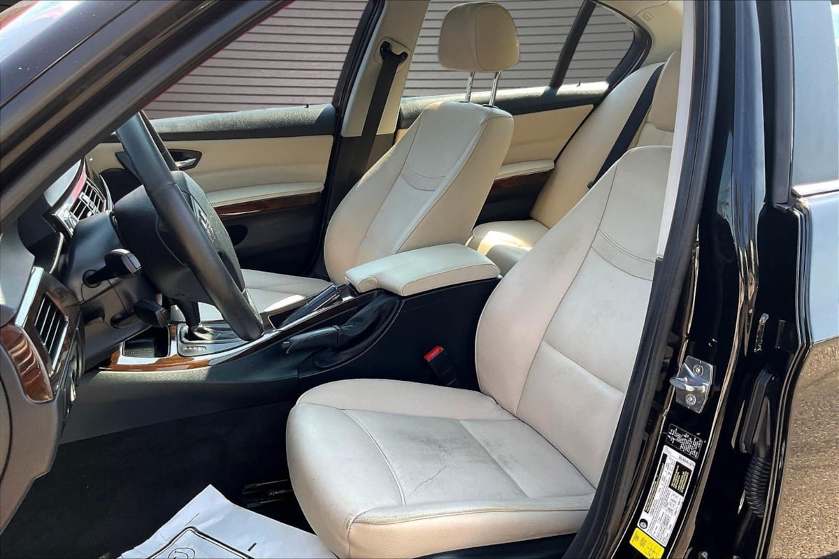 Used 2011 BMW 328i Sedan RWD image 20