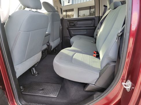 Used 2019 RAM 1500 Express w/ Express Value Package AWD/4WD image 12
