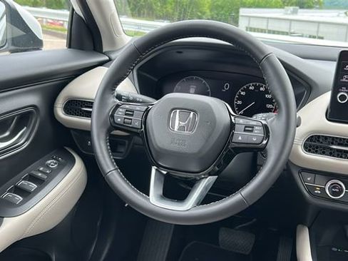 Used 2026 Honda HR-V EX-L image 25
