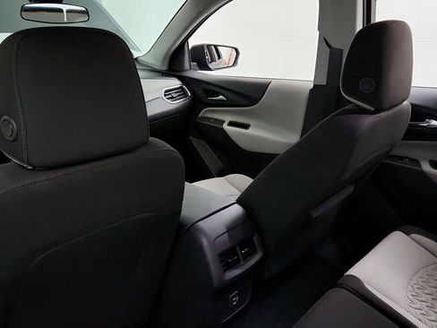 Certified 2024 Chevrolet Equinox LS w/ LS Convenience Package FWD image 19