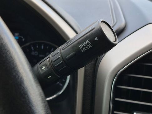 Used 2020 Ford F250 Lariat w/ Lariat Value Package image 12