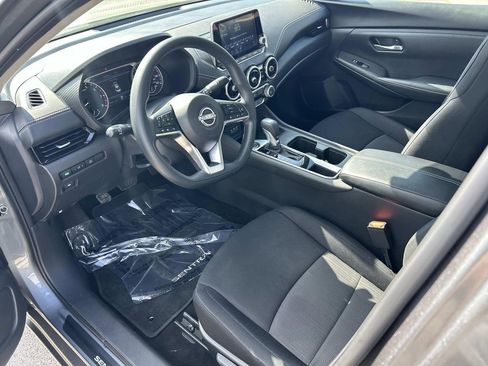 Used 2024 Nissan Sentra SV FWD image 13