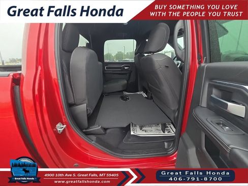 Used 2026 RAM 2500 Big Horn AWD/4WD image 17