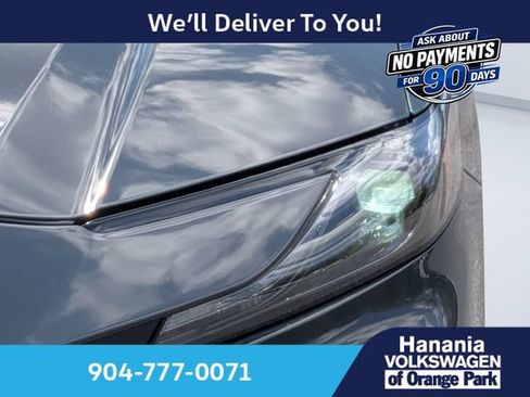 Used 2025 Toyota Camry SE w/ Multimedia Upgrade Package FWD image 9