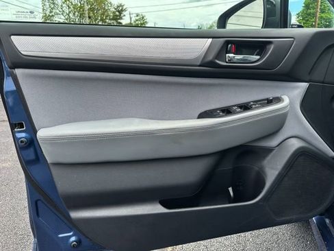 Used 2019 Subaru Legacy 2.5i Premium AWD/4WD image 14