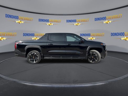 New 2026 Chevrolet Silverado EV LT w/ Premium Package AWD/4WD image 12