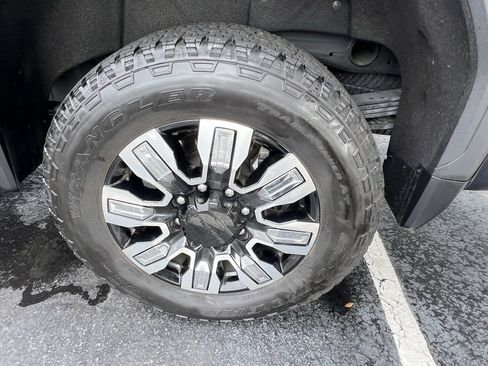 Certified 2024 GMC Sierra 2500 Denali w/ Technology Package image 10