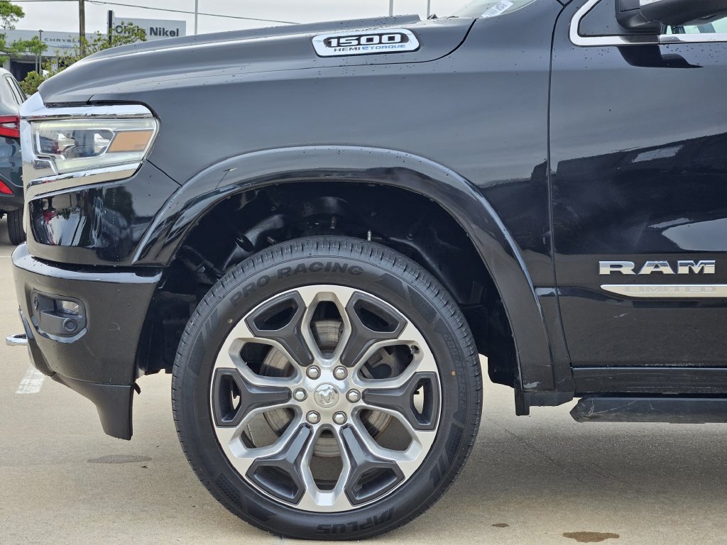 Used 2023 RAM 1500 Limited w/ Body Color Bumper Group AWD/4WD image 8