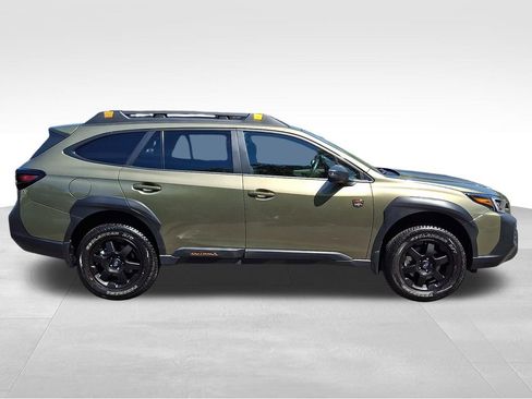 Used 2025 Subaru Outback Wilderness AWD/4WD image 7