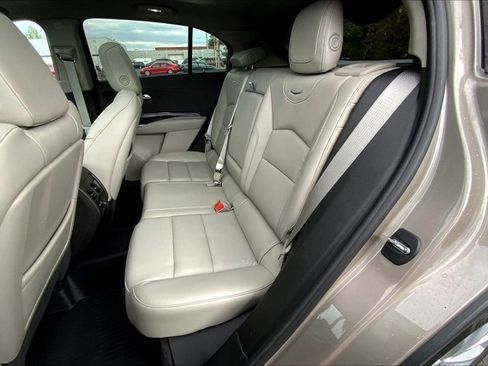 Used 2023 Cadillac XT4 Luxury w/ Cold Weather Package image 25