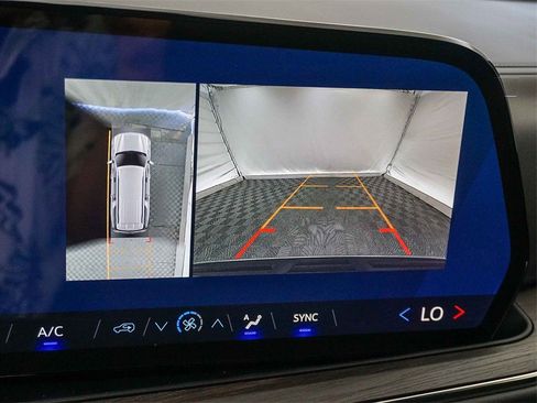 New 2026 Chevrolet Suburban LS image 23