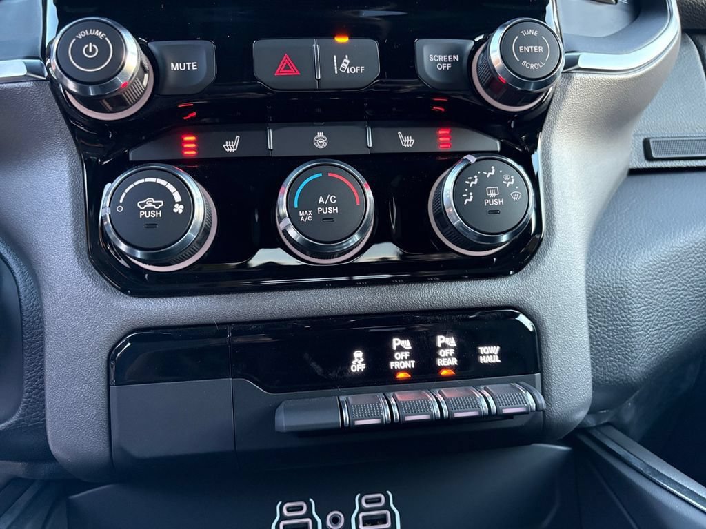 New 2026 RAM 1500 Big Horn AWD/4WD image 31