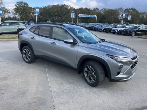 New 2026 Chevrolet Trax LT image 10