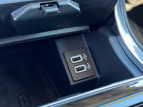 Used 2020 Ford Edge Titanium w/ Equipment Group 301A image 23