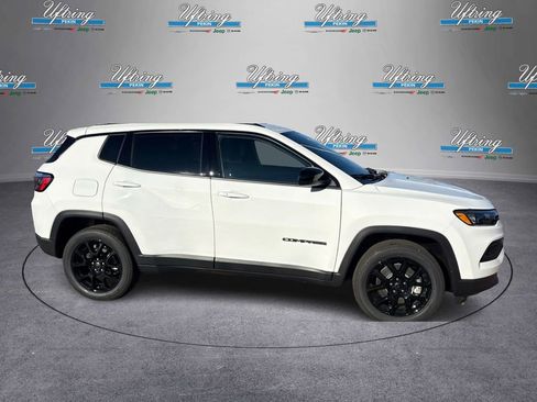 New 2026 Jeep Compass Latitude image 2