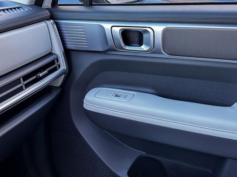 Used 2026 Hyundai Santa Fe SEL image 25