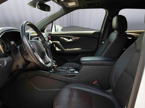 Used 2021 Chevrolet Blazer RS w/ Enhanced Convenience Package AWD/4WD image 2