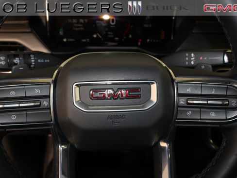Certified 2026 GMC Acadia Elevation w/ Elevation Premium Package AWD/4WD image 20