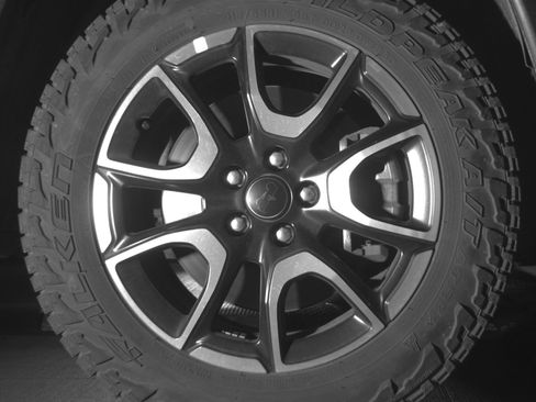 Used 2025 Jeep Compass Trailhawk AWD/4WD image 13